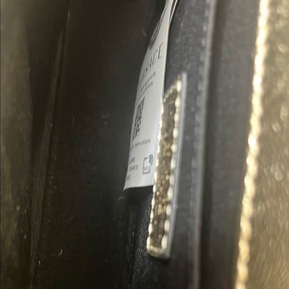 Authentic Versace Gold Quilted Leather Women's Bag - Picture 4 of 8